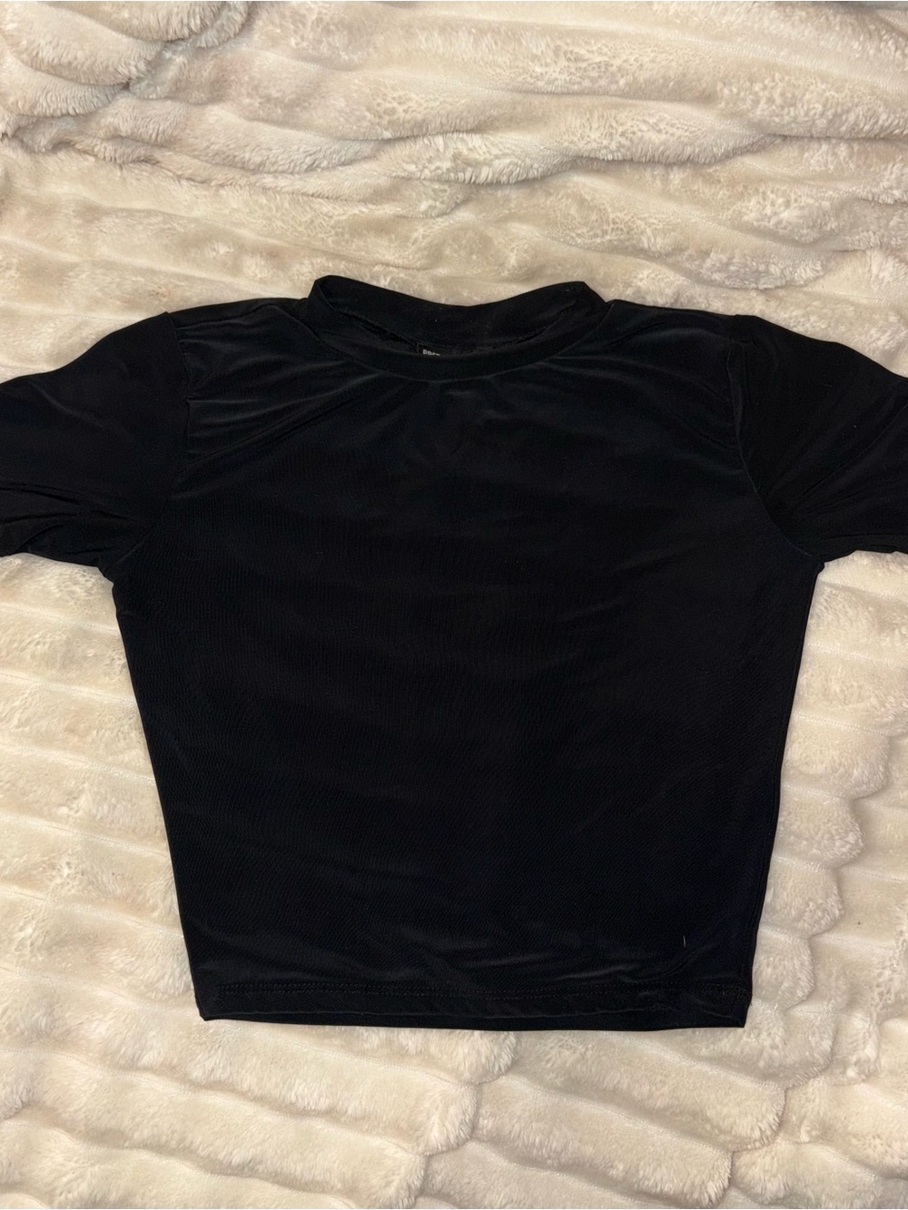 PrettyLittleThing Black Short-Sleeve Fitted Top — Size US 4
